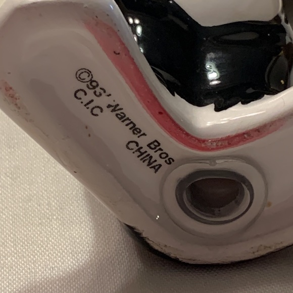 Vintage Sylvester and Tweety Bird Salt and Pepper shaker set! - Picture 4 of 7